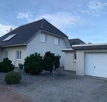 Einfamilienhaus in guter Lage mit Sauna und separater Garage - Gifhorn