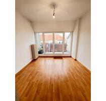 2Zimmer DG Wohnung in Weißensee zu vermieten. - Berlin Tempelhof-Schöneberg