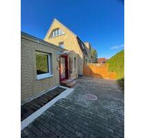 Erstbezug: 2-Zi-Einliegerwohnung mit Garage in Bobitz nach Umbau - Bad Kleinen