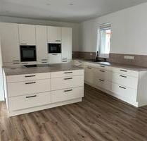 Wunderschöne große Wohnung - 1.500,00&nbsp;EUR Kaltmiete, ca.&nbsp; 180,00&nbsp;m&sup2; in Triefenstein (PLZ: 97855)