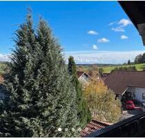 Helle Dachgeschosswohnung in ruhiger Lage - Markt Wald