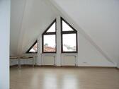 Foto - Dachgeschoss-Wohnung mit Pfiff in 3-Familienhaus