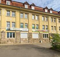 Moderne Praxis- oder Büroeinheit im Erdgeschoss – 119,86 m² in Apolda