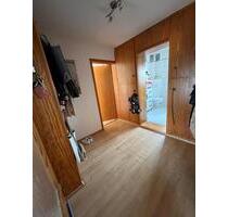 Altbauwohnung zu Vermieten - 770,00&nbsp;EUR Kaltmiete, ca.&nbsp; 77,00&nbsp;m&sup2; in Ebsdorfergrund (PLZ: 35085)