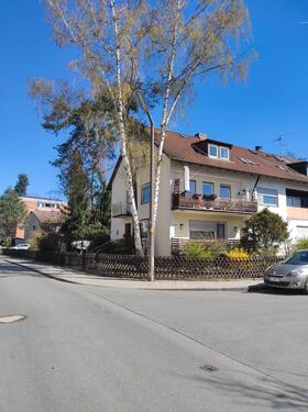 Foto - Mehrfamilienhaus – 3 Wohnungen, Garage und Garten Haus Erlangen