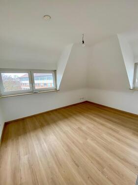 Foto - Helle 4 Zimmer DG Wohnung in Stuttgart Ost