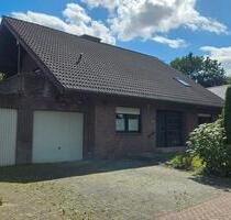 Zweifamilienhaus mit großem Garten zum Verwirklichen - Reken