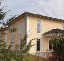 **VON PRIVAT**LIEBHABEROBJEKT MIT REITGELEGENHEIT GEGENÜBER - Ebermannsdorf