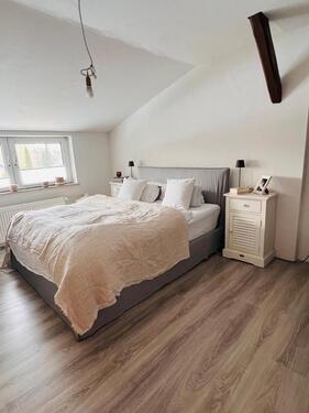 Foto - Schöne 2-Zimmer Dachgeschosswohnung