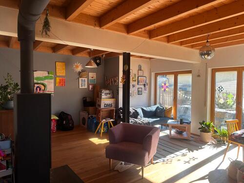 Foto - Großzügige Doppelhaushälfte mit 8 Zimmern, Garten und Carport in