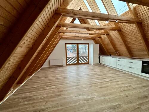 Foto - 2,5 Zimmer Dachgeschosswohnung mit Balkon in Ammersbek-Lottbek