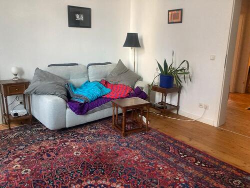 Foto - Zwischen Meite mit Option auf vollständige Übernahme