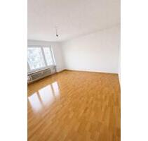 Helle 2-Zimmer-Wohnung mit Balkon - zentrale Lage - Pforzheim Weststadt