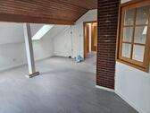Foto - 2-Zimmer-Dachgeschoss-Wohnung - 660,00&nbsp;EUR Kaltmiete, ca.&nbsp; 60,00&nbsp;m&sup2;