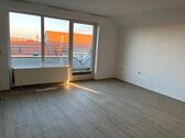 Foto - 3 Zimmer Dachgeschoßwohnung zur Miete in Magdeburg