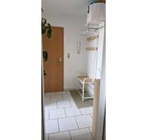 Helle 1- Zimmer- Dachgeschosswohnung in ruhiger Lage und zentral - Emden Tholenswehr