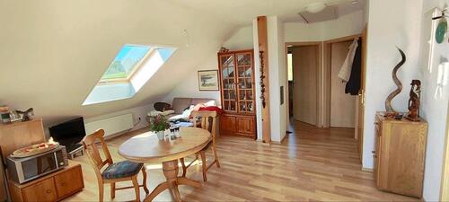 Foto - Schöne helle 4 Zi Dachwohnung Bergsicht