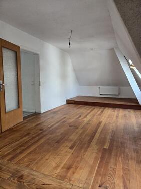 Foto - Wohnung 3 Zimmer Dachgeschosswohnung