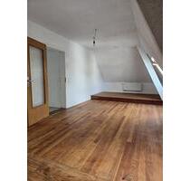 Wohnung 3 Zimmer Dachgeschosswohnung - Buchen (Odenwald)