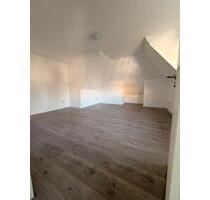 ***Sanierte 2 Zimmer-Wohnung in beliebter Lage am Katernberg*** - Wuppertal Gemarkung Elberfeld