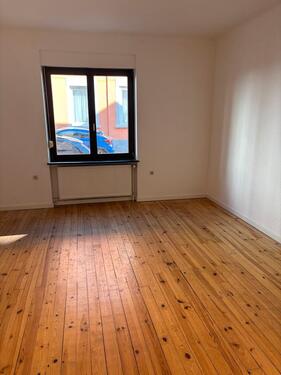 Foto - Alt-Saarbrücken. Schöne ruhige 2 ZBBB, EG
