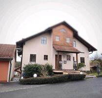 Attraktive Erdgeschosswohnung mit Terasse in ruhiger Lage - Altmannstein