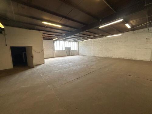 Foto - gut gelegenes Lager, Werkstatt, Lagerhalle, Gewerbehalle