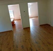 Ich miete eine Wohnung. - 700,00 EUR Kaltmiete, in Herbertingen (PLZ: 88518)