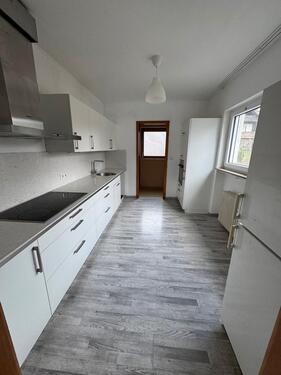 Foto - 5 Zimmer Wohnung mit großem Balkon und toller Aussicht