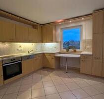 2,5 Zimmer Wohnung Lichtenfels Buch am Forst, Stellplatz Keller