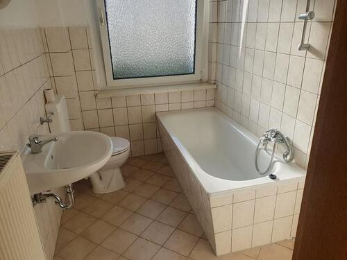 Foto - Zweiraumwohnung mit PKW Stellplatz und eigenem Keller bezugsf.