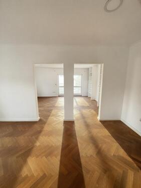 Foto - Kernsanierte 4,5-Zimmer-Wohnung in Bestlage von Altötting !!!