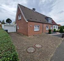 Charmante Doppelhaushälfte mit Traumgarten, großer Terrasse - Lübeck Kücknitz