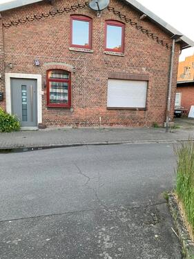 Foto - modernisiertes 2-Familien-Backsteinhaus- KaminGartenGarage