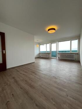 Foto - 2,5 Zi. modernisierte Wohnung in Erlangen– neue EBK inkl.