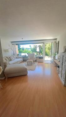 Foto - Helle 2,5 Zimmer-Wohnung mit großer Terrasse, EBK & Garage