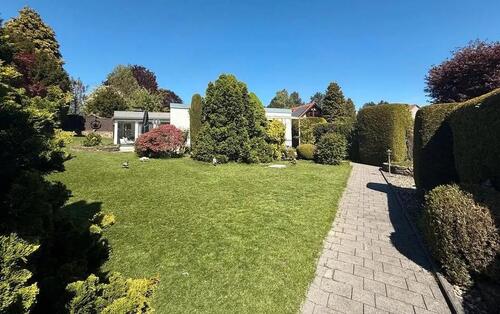 Foto - Bungalow 200 m² Gesamtwohnfläche auf sonnigem Traumgrundstück