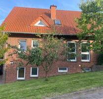 Einfamilienhaus mit Einliegerwohnung in LübbeckeNettelstedt