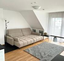 Moderne, gut gelegene 2,5 ZKB-Maisonette-Whg. in Kenn möbliert