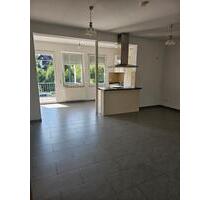 Helle 3-Zimmer-Wohnung mit Balkon, EBK & Stellplatz zu vermieten - Baiersbronn