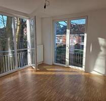 Schöne 4 Zimmer-Wohnung mit Balkon in gepflegter Anlage in Hamburg-Schnelsen aus 2013