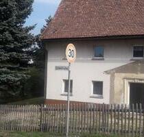 Einfamilienhaus im Zittauer Gebirge mit großem Potenzial - Olbersdorf