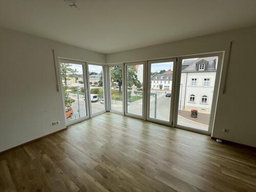 Foto - 4-Zimmer-Wohnung - Aufzug - Garage mit direkt Zugang zum Gebäude - Baujahr 2016 - Balkon