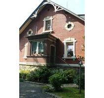 Sonnige 3 Zimmerwohnung - 740,00&nbsp;EUR Kaltmiete, ca.&nbsp; 106,00&nbsp;m&sup2; in Hof (PLZ: 95030) Neuhof