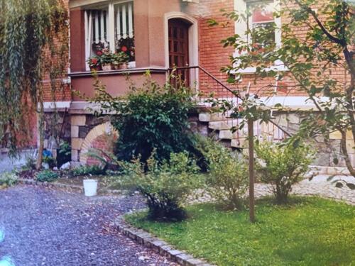 Foto - Hochparterre in Hof zur Miete