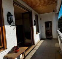 Für Hauswart*in: Lichtdurchflutete 2 Zimmer Wohnung in Kelkheim - Kelkheim (Taunus)