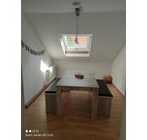 Helle 4 Zimmer DG-Wohnung in Gammelshausen
