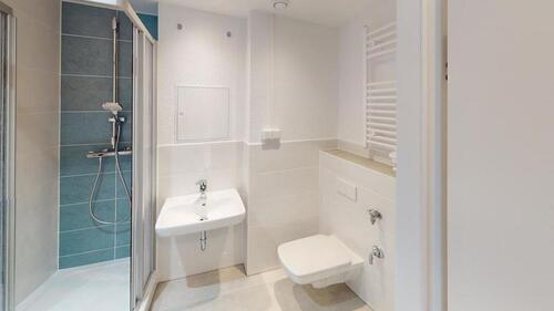 Foto - NEU sanierte 2-Raum-Wohnung mit Wohlfühlbad