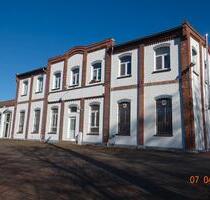Wohn- & Geschäftshaus mit 2 Wohnungen, Gewerbeeinheit + Solar. - Eisenach