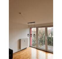 Elegante 2-Zimmer-Wohnung mit Balkon im 4. OG in Köln-Lindenthal